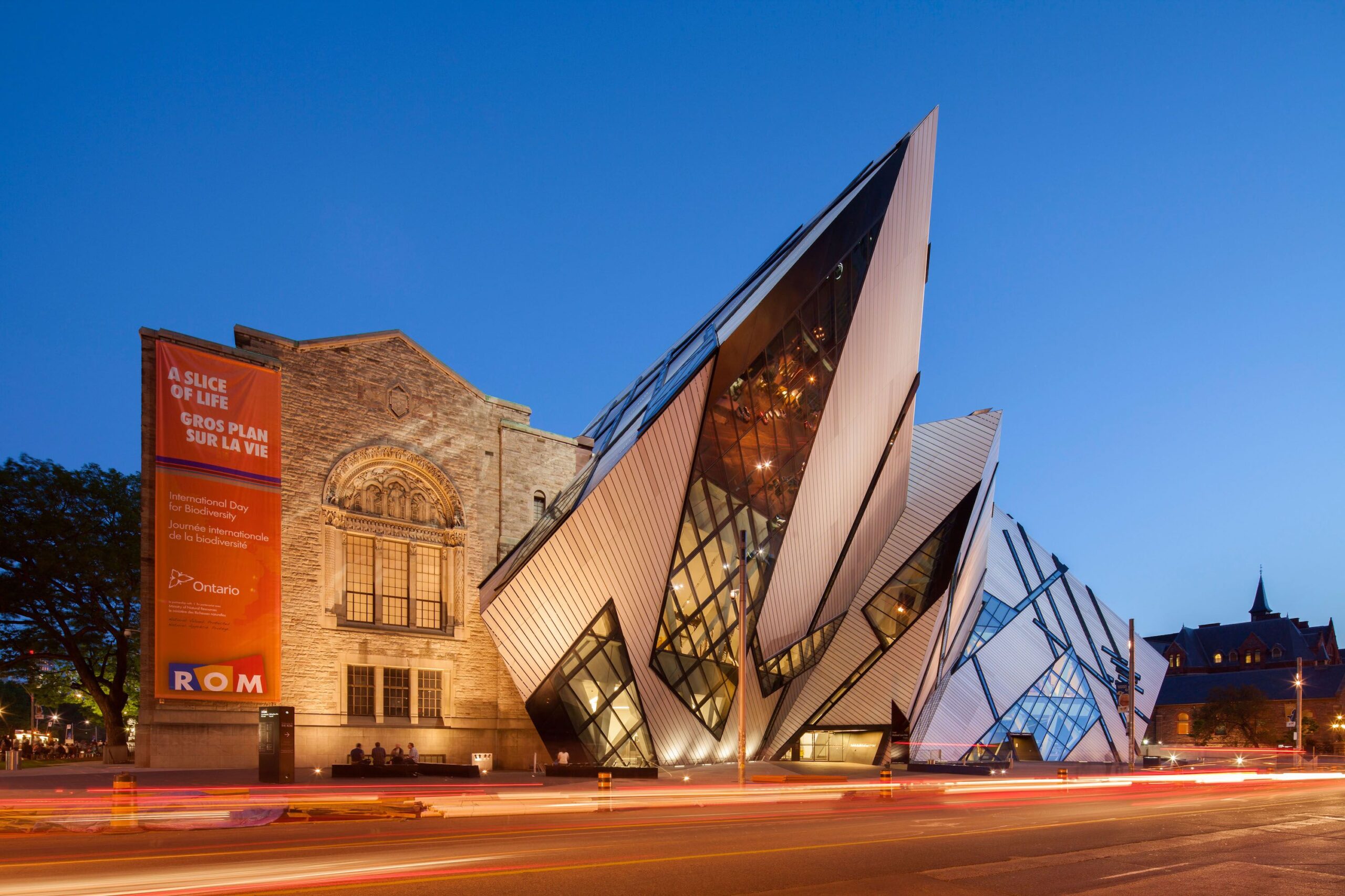 What Makes Modern Architecture Stand the Test of Time? A Builder’s Guide