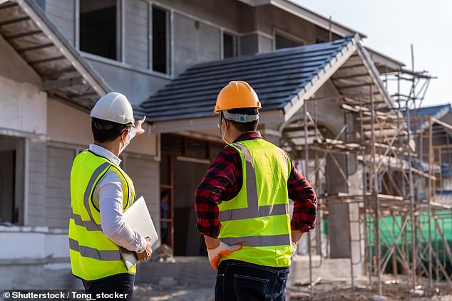 Why Construction Work in the UK Starts at 8 AM: The Hidden Reasons Behind Your Builder’s Schedule