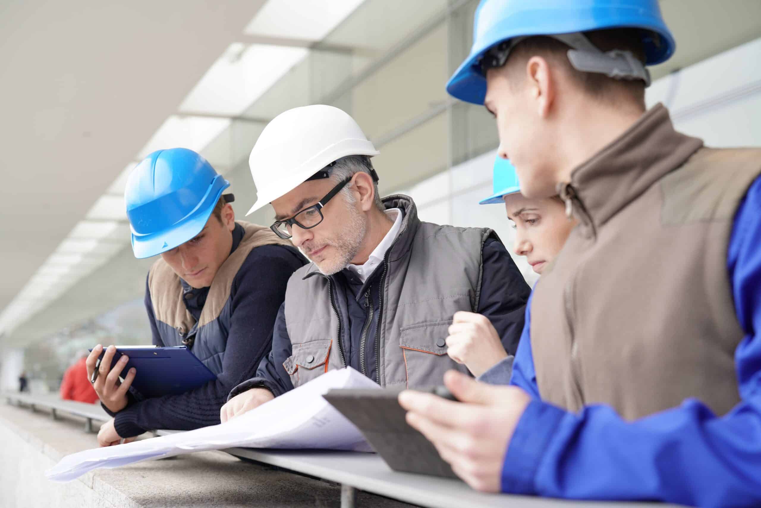 Why Construction Management Courses Are Essential for Modern Builders: The Complete Guide